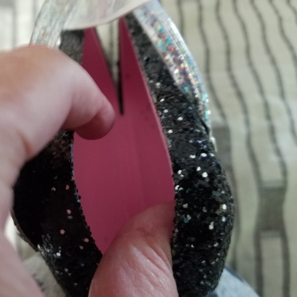 Free With Purchas.  Cat eyeglasses case with choker - Picture 3 of 3